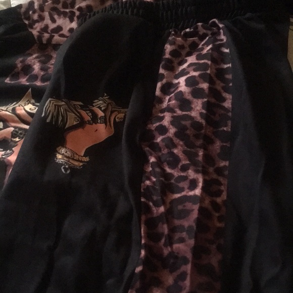 Hoodie Long Sleeve Shirt & Joggers  W/ Pockets & Money/leopard Graphics Outfit - Picture 7 of 7